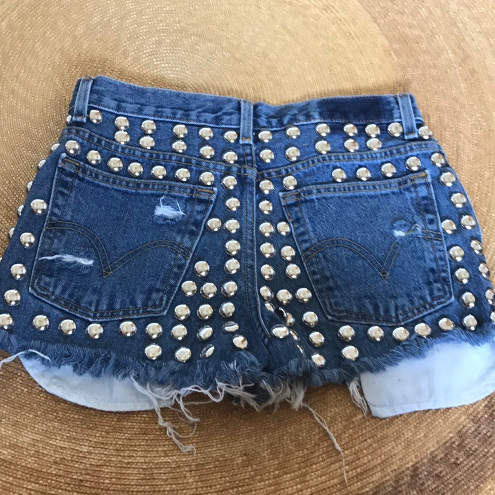 Super cute denim shorts